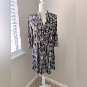 Robert Louis Black and White V-Neck Dress with 3/4 Sleeves